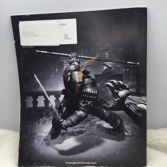 Vintage gaminformer magazine. Yr 2013 Batman - Picture 8 of 9